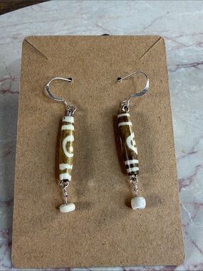 925 Navajo Indian Handcrafted Brown and Cream Tribal Dangle Earrings